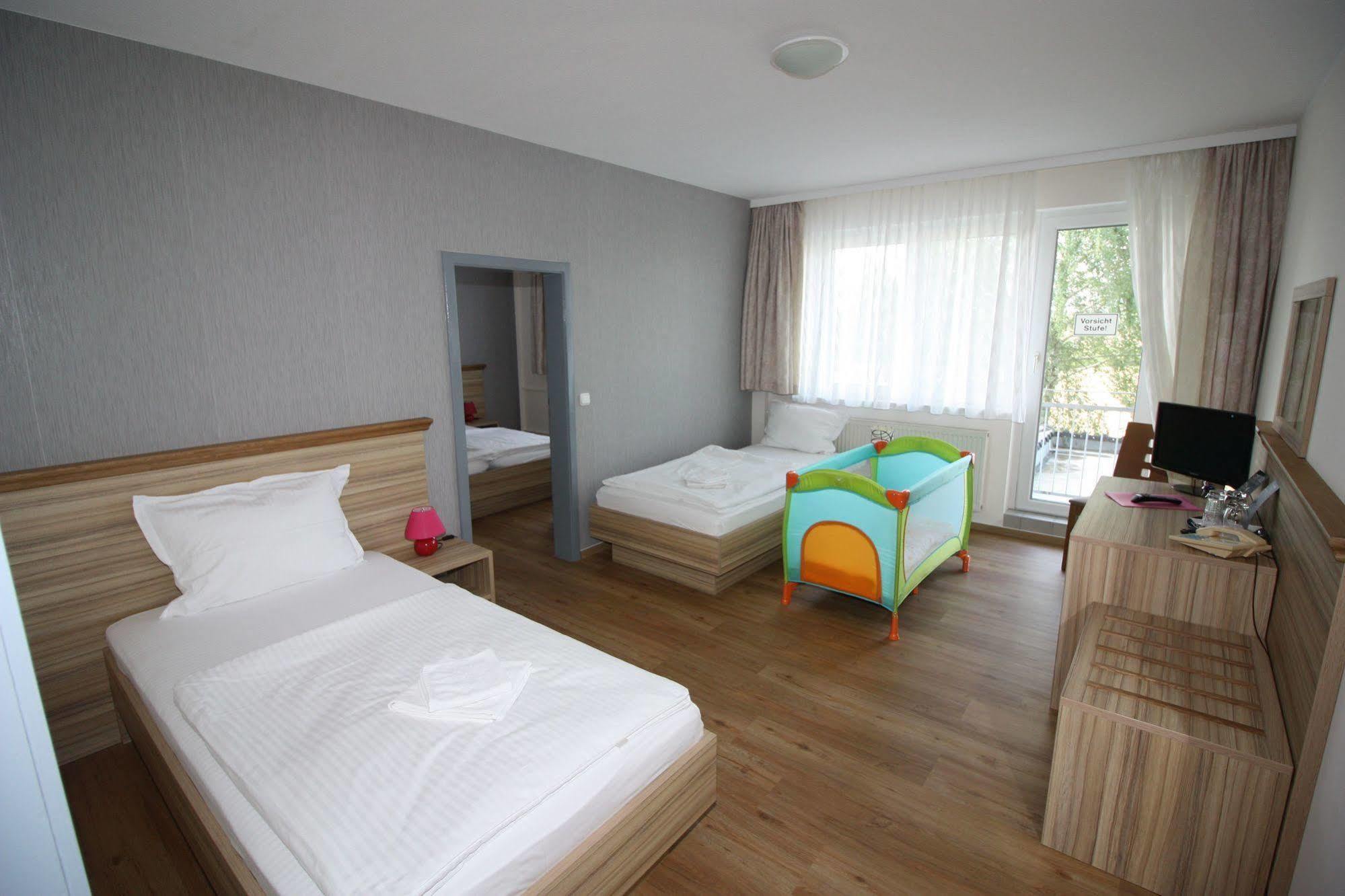 Hotel Weimarer Berg Apolda Bagian luar foto
