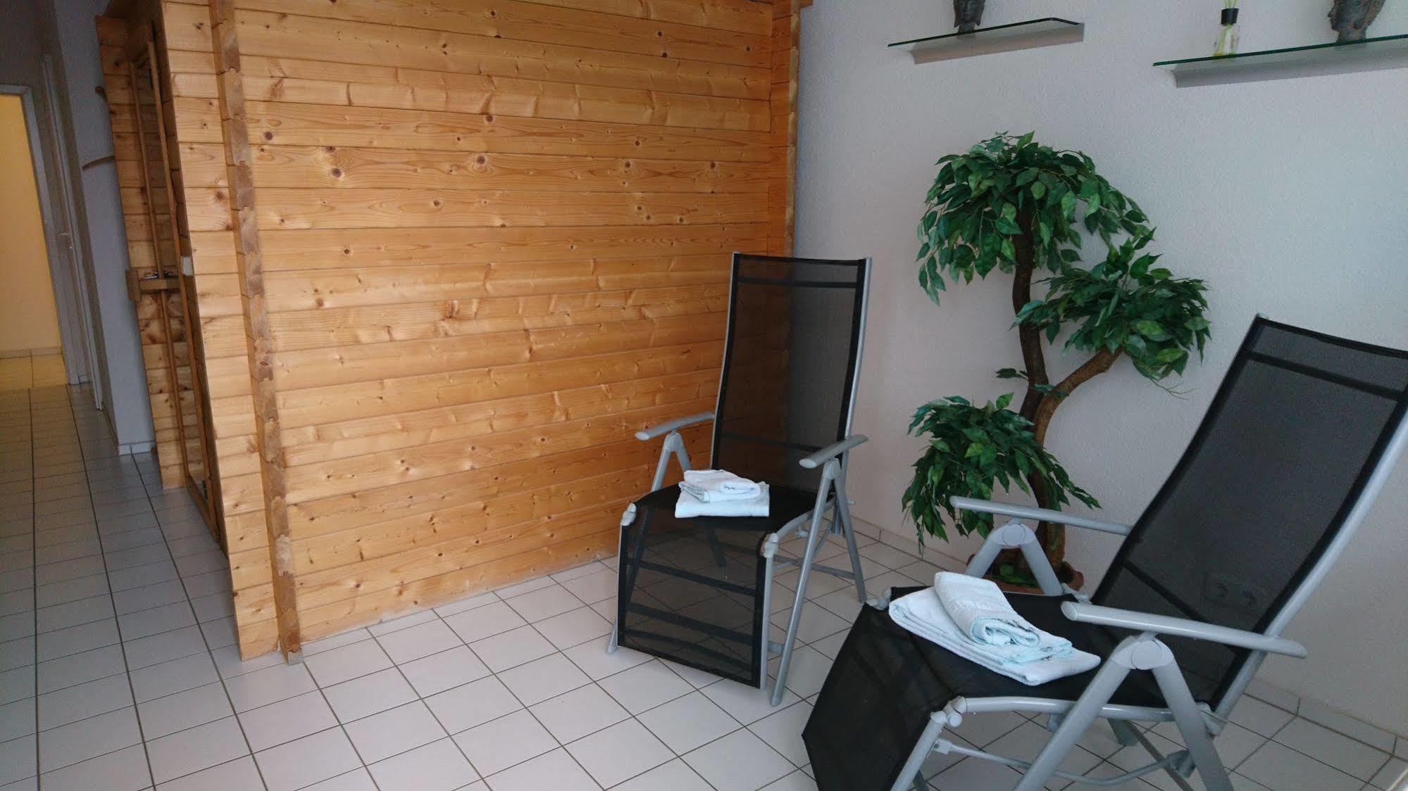 Hotel Weimarer Berg Apolda Bagian luar foto